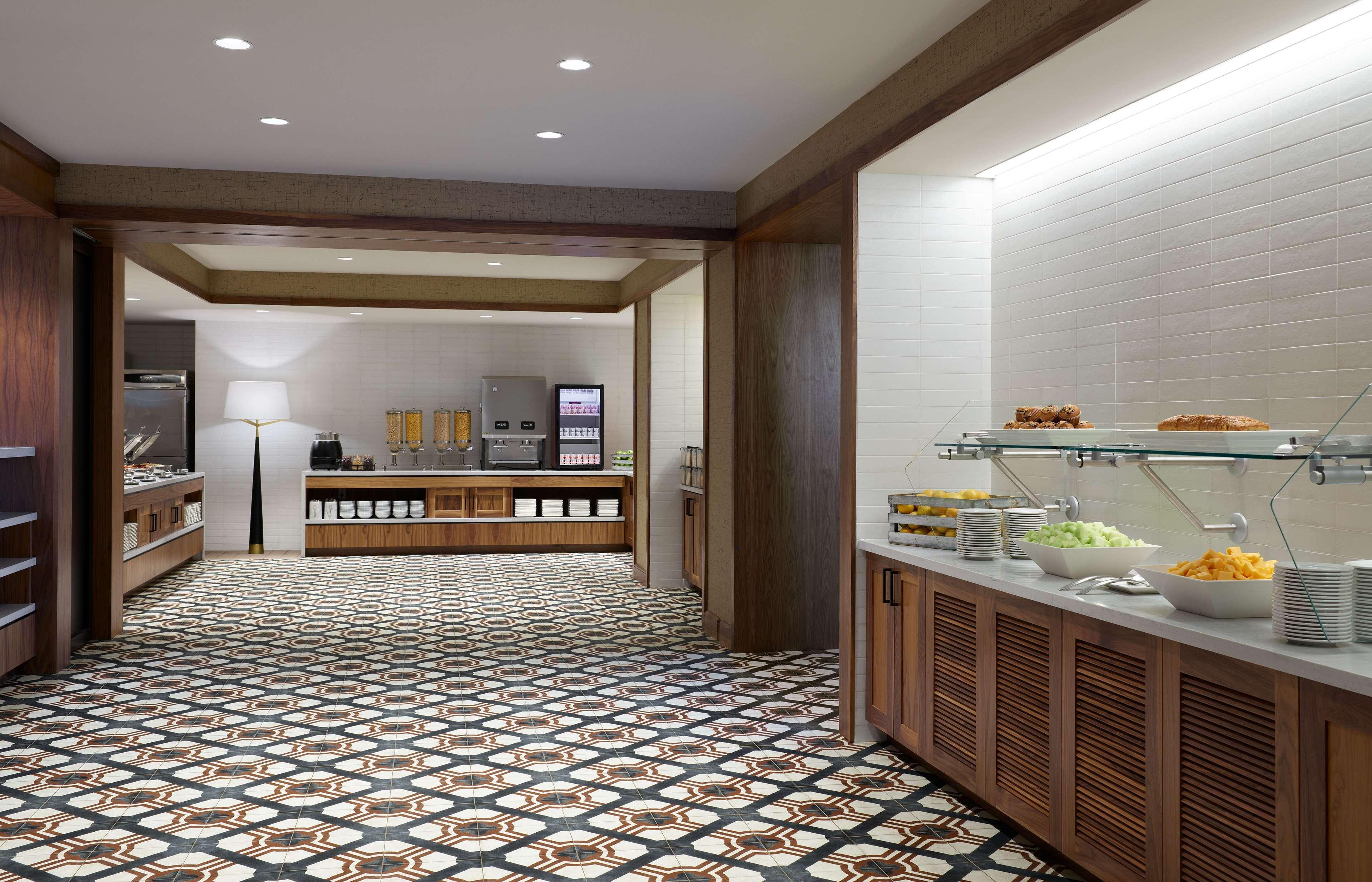 Embassy Suites By Hilton Washington Dc Convention Center Экстерьер фото