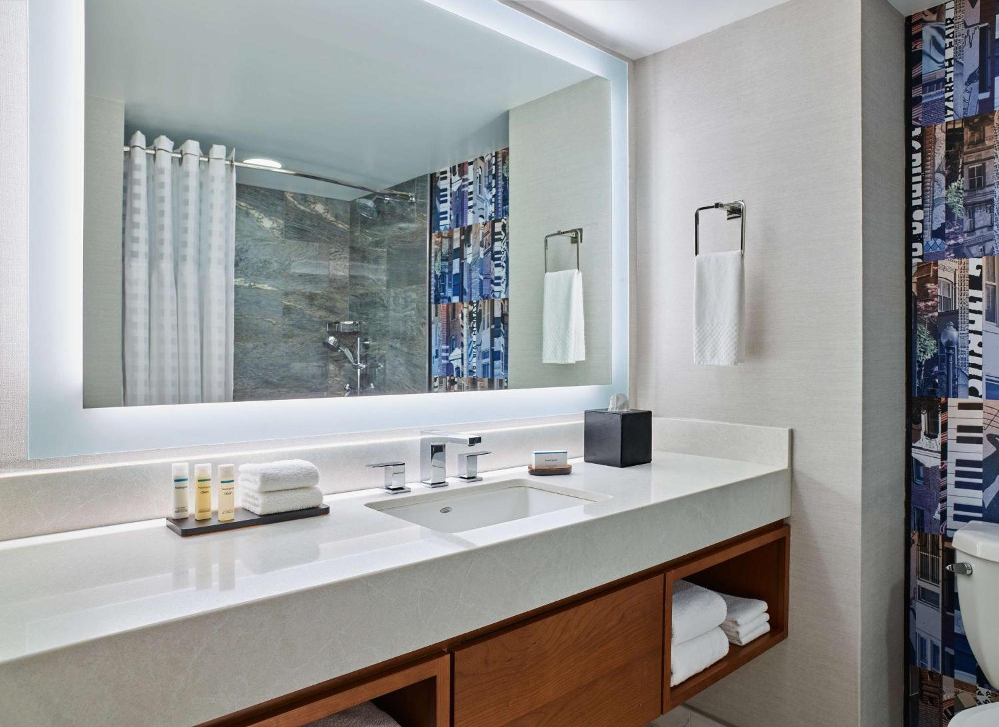 Embassy Suites By Hilton Washington Dc Convention Center Экстерьер фото